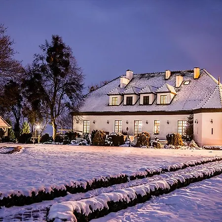 Bialy Dwor 크비드진