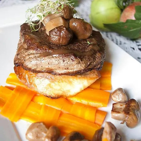 Bialy Dwor 4* クフィジン