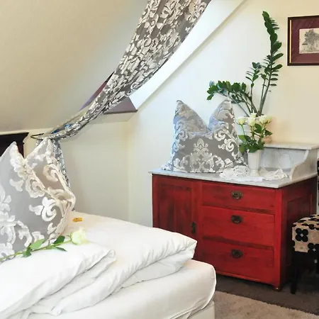 Bialy Dwor 크비드진