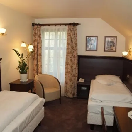 Bialy Dwor 4* クフィジン