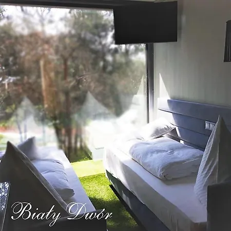 Bialy Dwor 크비드진