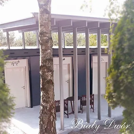 Bialy Dwor ベッド・アンド・ブレックファスト クフィジン